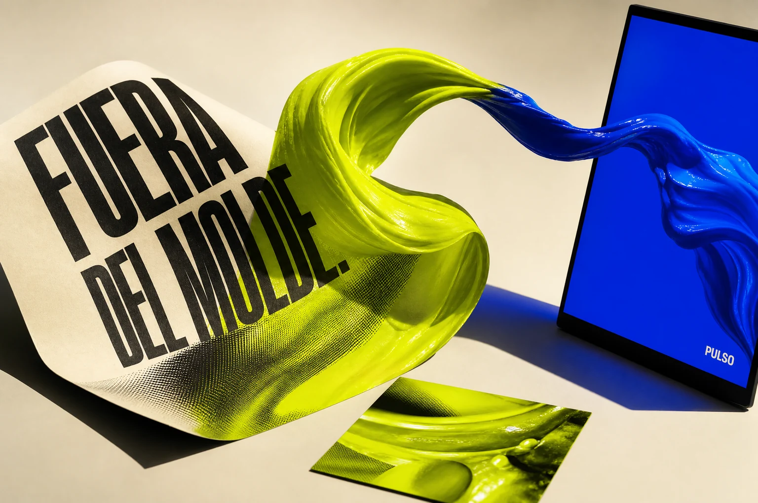 Fuera del molde: una gráfica lima emerge de un afiche, toma volumen y continúa en una pantalla azul. Exploración visual de Pulpa.